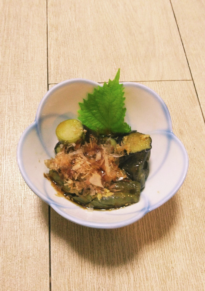 激旨！簡単♪生姜とおかか添えのナス素揚げ-レシピのメイン写真