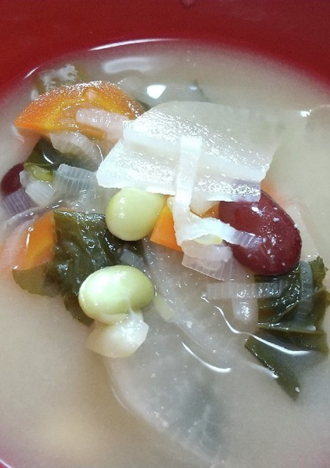 根菜と小松菜とお豆のお味噌汁-レシピのメイン写真
