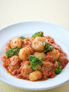 こんにゃくとミートボールのトマト煮-レシピのメイン写真