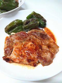 ご飯が進む!カリカリ豚と丸ごとピーマン -レシピのメイン写真