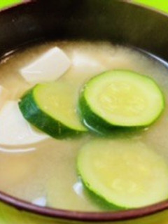 *ズッキーニと豆腐のみそ汁*-レシピのメイン写真