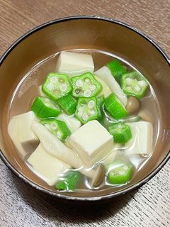 冷やしてもOK!たっぷりオクラのすまし汁-レシピのメイン写真