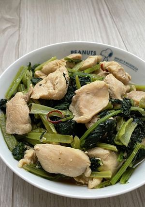 鶏肉と小松菜のにんにく醤油炒め-レシピのメイン写真