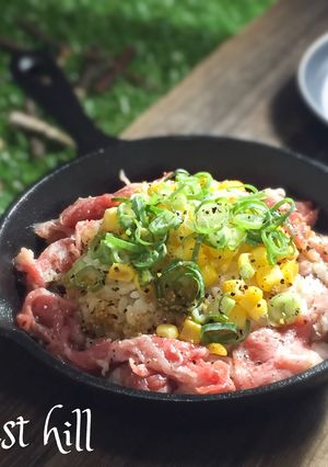 キャンプ飯に最適！ビーフペッパーライス-レシピのメイン写真