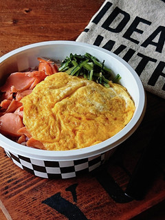 10分弁当★重ねて簡単!塩鮭玉子弁当-レシピのメイン写真