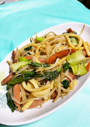 チンゲン菜のオイスター醤油焼きうどん♪-レシピのメイン写真