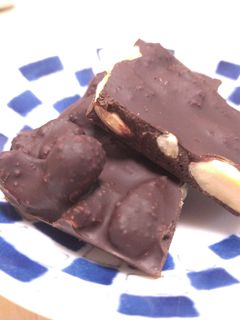 【メモ】ミックスナッツチョコ-レシピのメイン写真