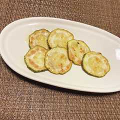 รูปของ ズッキーニのオリーブオイル焼き
