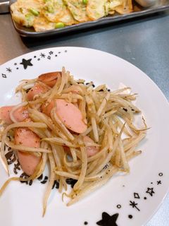 もやし・ソーセージ炒め-レシピのメイン写真