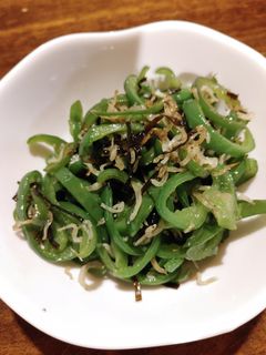 ピーマンとジャコと炒め、塩昆布入り-レシピのメイン写真