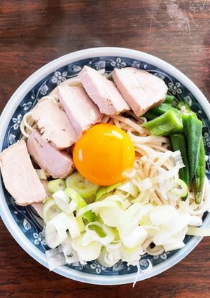 塩茹で豚と焼き顎だし麺つゆ冷やし饂飩-レシピのメイン写真
