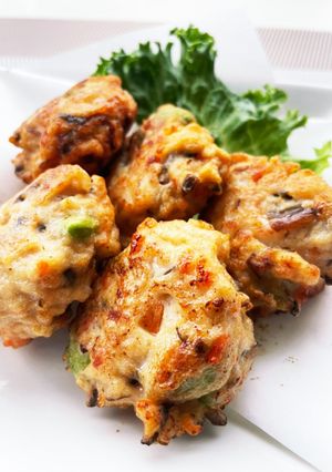 うま塩 鶏団子 枝豆と塩昆布-レシピのメイン写真