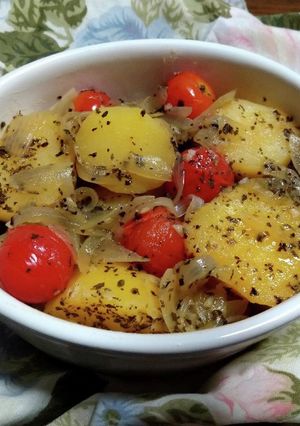 じゃがいもとトマトの煮込み　バシル風味-レシピのメイン写真