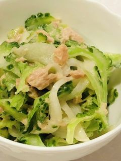 簡単!ゴーヤと玉ねぎの美味しいサラダ-レシピのメイン写真