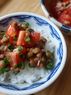 アミエビの塩辛とトマトの納豆和え-レシピのメイン写真