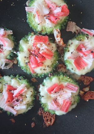 ゴーヤのガーリックチーズ焼き-レシピのメイン写真