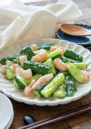 キュウリとエビの塩麹炒め-レシピのメイン写真