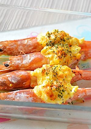 華やか見えなのに簡単! 海老のマヨ玉焼き-レシピのメイン写真