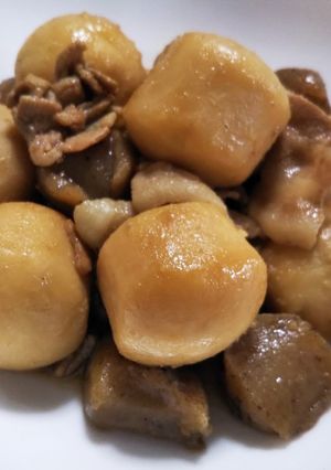 里芋と豚バラこんにゃくの煮物-レシピのメイン写真