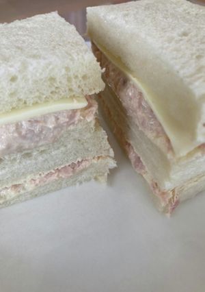 ツナマヨとチーズのサンドイッチ-レシピのメイン写真