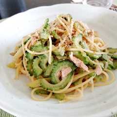รูปของ ゴーヤとツナ缶のパスタ