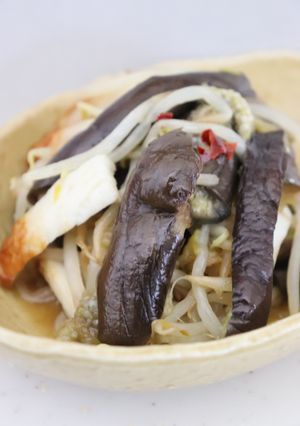 夏の食欲増進♪茄子もやし竹輪のピリ辛炒め-レシピのメイン写真