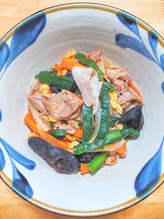 町中華の豚こま肉と木耳と卵のピリ辛炒め-レシピのメイン写真