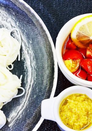 トマト＆ガーリックそうめんアレンジ-レシピのメイン写真