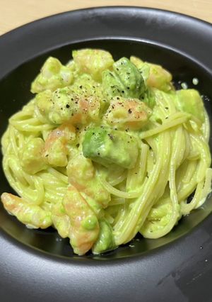エビとアボカドのクリームパスタ-レシピのメイン写真