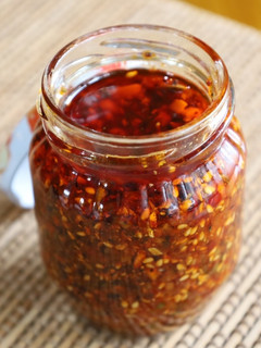 簡単に作れる食べるラー油(辛め)-レシピのメイン写真