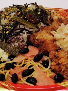 唐揚げ弁当 黒豆桜漬けスパゲティー-レシピのメイン写真