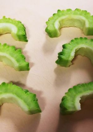 ゴーヤの種の取り方(道具なし)-レシピのメイン写真