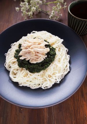 栄養価アップ!モロヘイヤそうめん-レシピのメイン写真