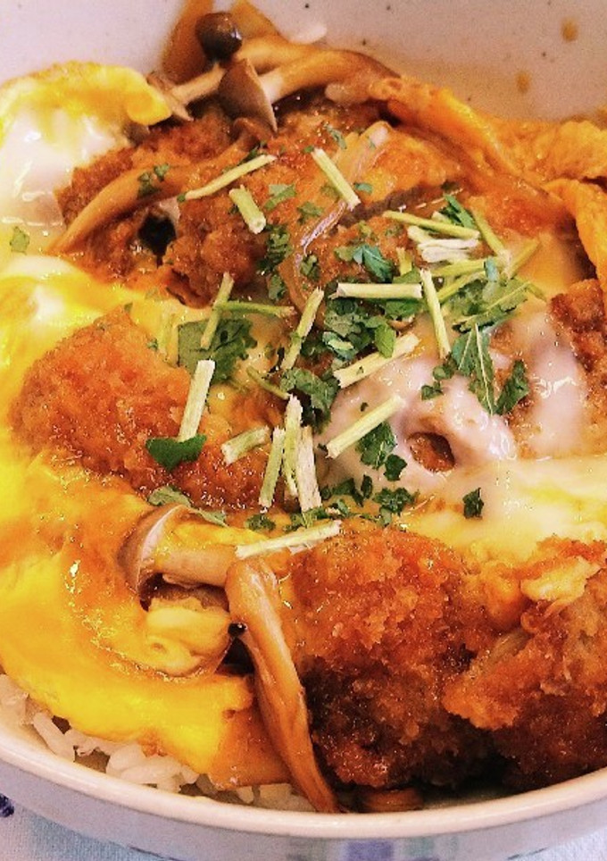 豚かつとめんつゆで簡単かつ煮込み定食♪-レシピのメイン写真