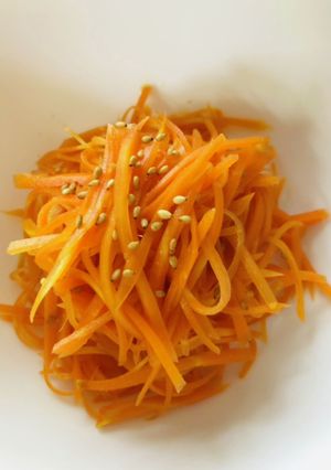 にんじんのごま風味あえ-レシピのメイン写真