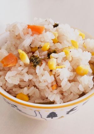 とうもろこしとにんにくの炊き込みご飯-レシピのメイン写真