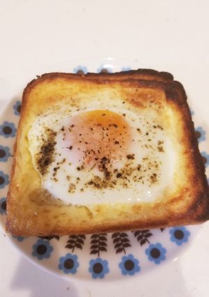 朝食に♪目玉焼きトースト-レシピのメイン写真