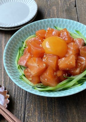 簡単おつまみ！サーモンのユッケ風-レシピのメイン写真