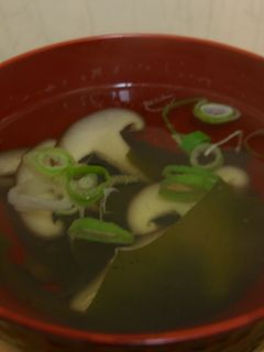 しいたけ香るお吸い物-レシピのメイン写真