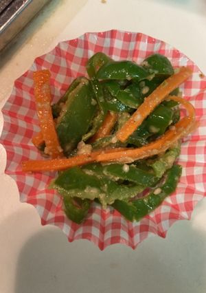 冷凍可能　ピーマンとにんじんの胡麻炒め-レシピのメイン写真