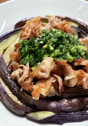 レンチンなすカリカリ豚バラのニラポンだれ-レシピのメイン写真