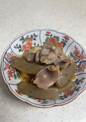 おつまみに！砂肝と蒟蒻の炒め-レシピのメイン写真