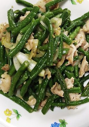 長い豆？どう食べるの？炒めて〜-レシピのメイン写真