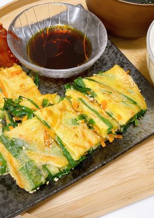 ニラとにんじんのもっちりチヂミ-レシピのメイン写真
