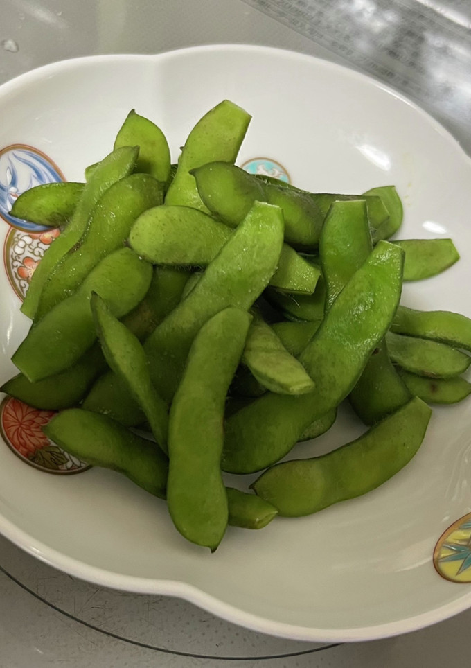 簡単　おつまみ✨基本　枝豆の塩茹で-レシピのメイン写真