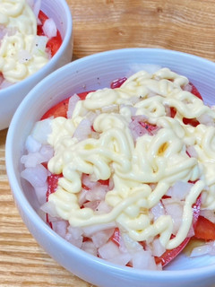 超簡単おすすめトマトと玉ねぎのマヨサラダ-レシピのメイン写真