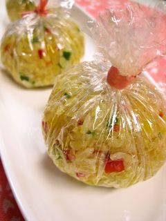 クルクルラップおにぎりコロコロカレー-レシピのメイン写真
