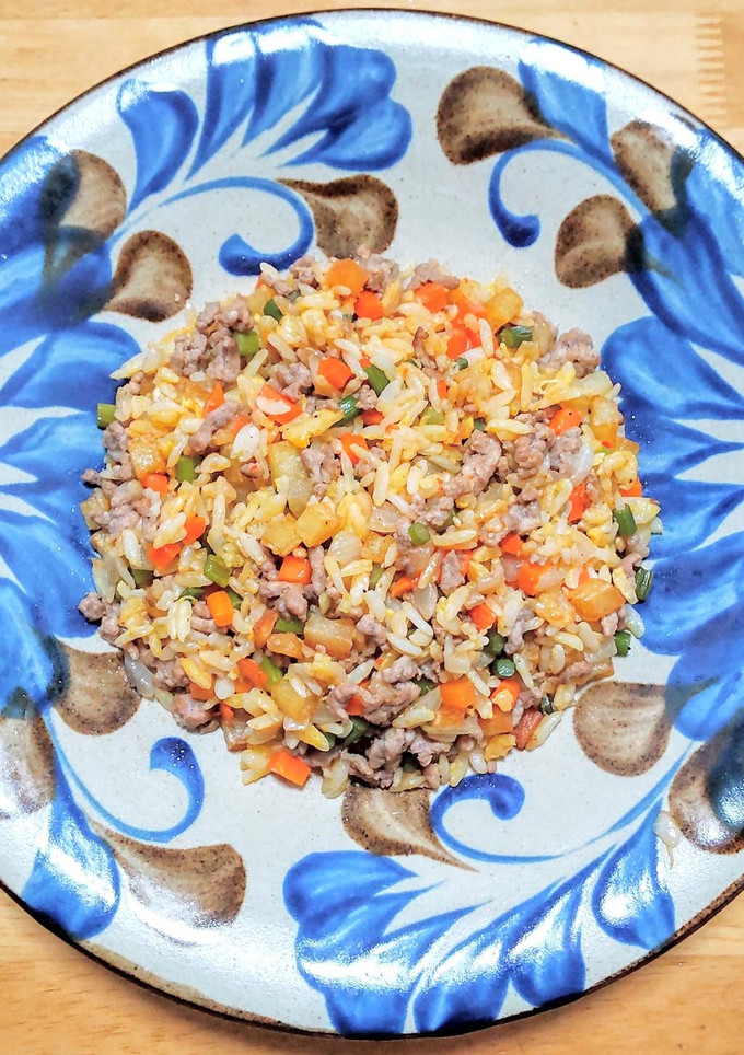 豚ひき肉とニンニクの芽とポテトの卵炒飯-レシピのメイン写真