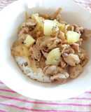 子供が食べるキウイが決め手の豚丼