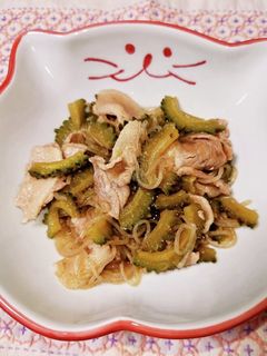 豚バラと糸こんにゃくでゴーヤの炒め煮-レシピのメイン写真
